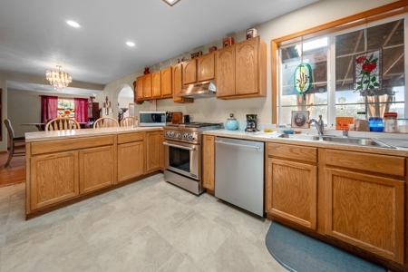 Home For Sale in Kalama, WA! - image 13