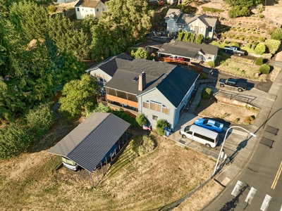 Home For Sale in Kalama, WA! - image 1