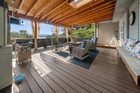 Home For Sale in Kalama, WA! - image 8
