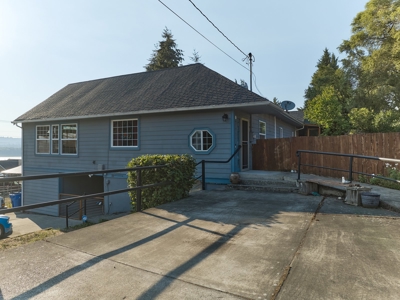 Home For Sale in Kalama, WA! - image 45