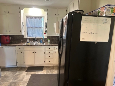 Updated Searcy, AR Home For Sale - image 7