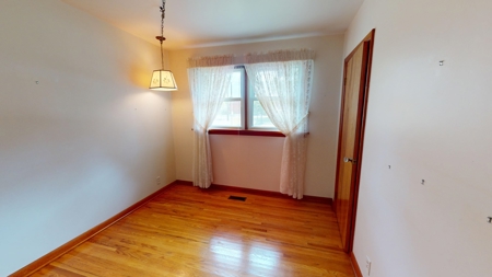 Home in Sarnia for Sale by Online Auction - image 16