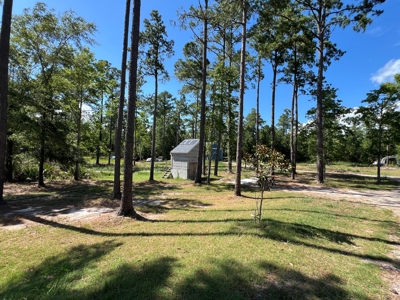 Waterfront Residential Property - image 11