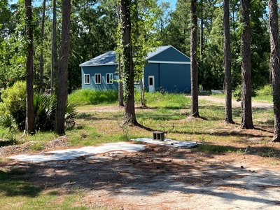Waterfront Residential Property - image 12