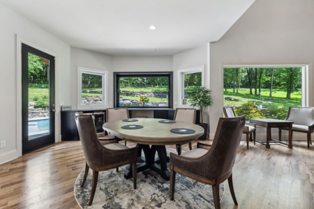 Exquisite Franklin Estate with Guest House and Resort-Style - image 13