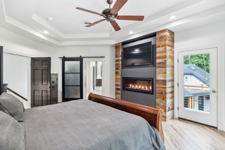 Exquisite Franklin Estate with Guest House and Resort-Style - image 23