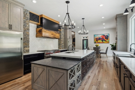 Exquisite Franklin Estate with Guest House and Resort-Style - image 9