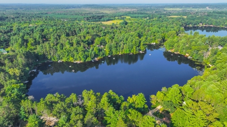 Waterfront Home For Auction on Emerald Lake in Mt. Morris WI - image 42