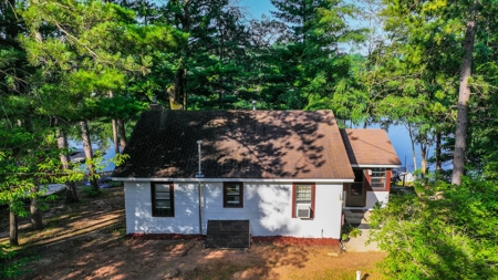 Waterfront Home For Auction on Emerald Lake in Mt. Morris WI - image 31