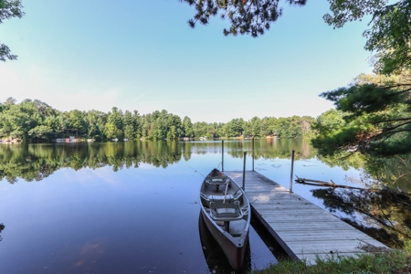 Waterfront Home For Auction on Emerald Lake in Mt. Morris WI - image 20