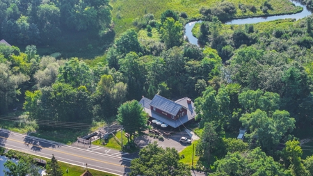Waterfront Home For Auction on Emerald Lake in Mt. Morris WI - image 30
