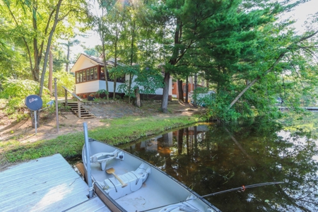Waterfront Home For Auction on Emerald Lake in Mt. Morris WI - image 21