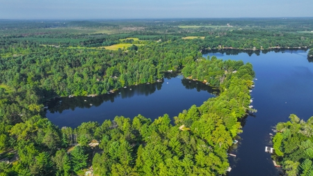 Waterfront Home For Auction on Emerald Lake in Mt. Morris WI - image 26