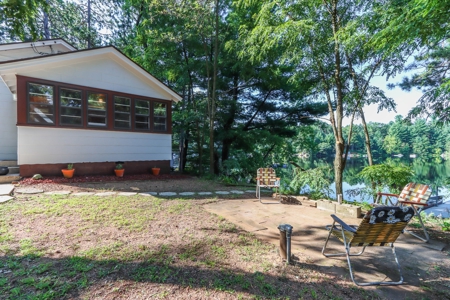 Waterfront Home For Auction on Emerald Lake in Mt. Morris WI - image 3