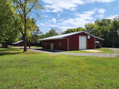 Country Home, Acreage & Shop – National Forest Area - image 35