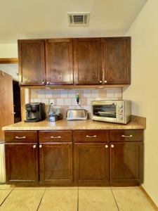 Remarkable 3 BR 2 Bath Home in Iraan, TX - image 39