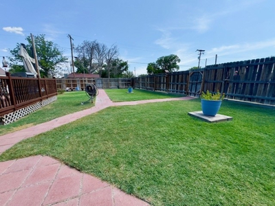 Remarkable 3 BR 2 Bath Home in Iraan, TX - image 20