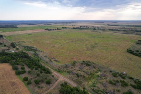 Prime Hunting & Cattle Property in Southwestern Oklahoma - image 10