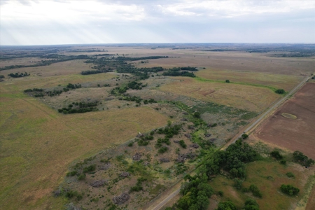 Prime Hunting & Cattle Property in Southwestern Oklahoma - image 11