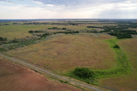 Prime Hunting & Cattle Property in Southwestern Oklahoma - image 31