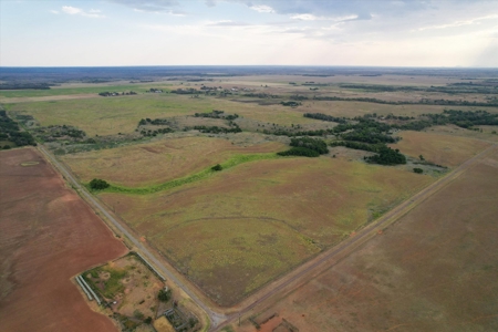 Prime Hunting & Cattle Property in Southwestern Oklahoma - image 29