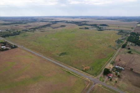 Prime Hunting & Cattle Property in Southwestern Oklahoma - image 3