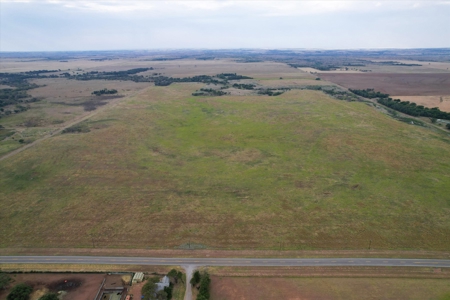 Prime Hunting & Cattle Property in Southwestern Oklahoma - image 2