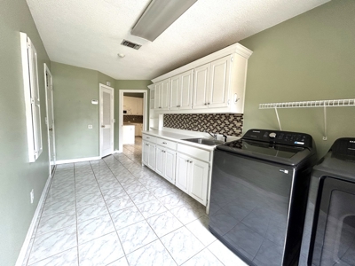 Beautiful Country Home in Beaver Creek Powderly TX - image 36