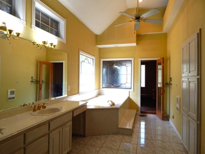 Beautiful Country Home in Beaver Creek Powderly TX - image 12