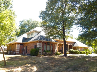 Beautiful Country Home in Beaver Creek Powderly TX - image 2