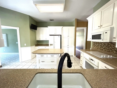 Beautiful Country Home in Beaver Creek Powderly TX - image 38