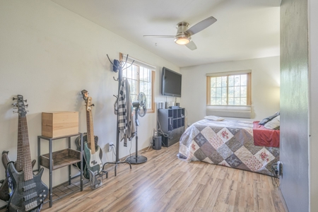 Mountain Home For Sale In The Colorado River Valley - image 12