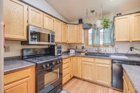 Mountain Home For Sale In The Colorado River Valley - image 8
