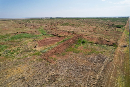 480 Acre Hunting and Cattle Ranch in Harmon County, SW OK - image 12