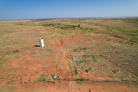 480 Acre Hunting and Cattle Ranch in Harmon County, SW OK - image 11