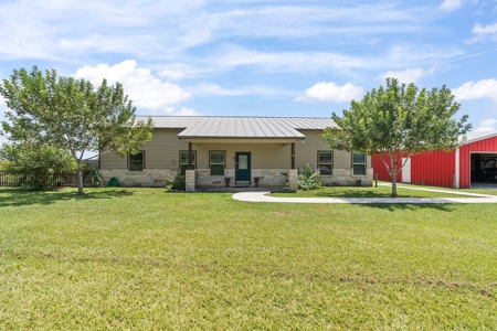 Country Home on 14 Acres, Live Oak County!! - image 1