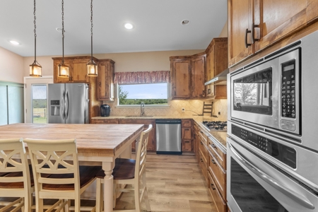 Country Home on 14 Acres, Live Oak County!! - image 15