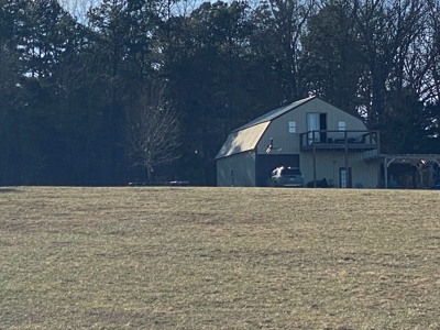 50 acre country home with view - image 5