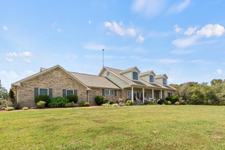 Custom Home with 80 acres for sale in Arkansas - image 1