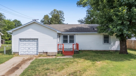 Pryor, Oklahoma Home For Sale - image 1