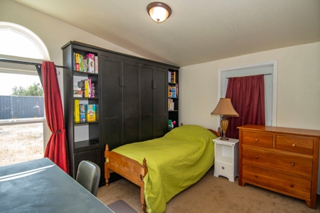 Off-grid Home with Guest Quarters on a Paved Rd for Sale - image 18