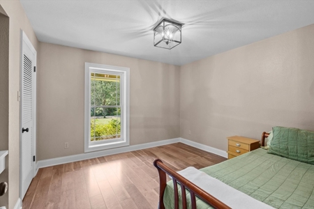 Spacious Renovated Home with Acreage in Liberty, MS - image 26