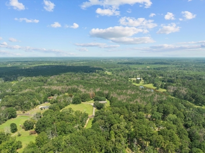 Spacious Renovated Home with Acreage in Liberty, MS - image 42