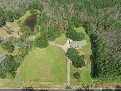 Spacious Renovated Home with Acreage in Liberty, MS - image 43