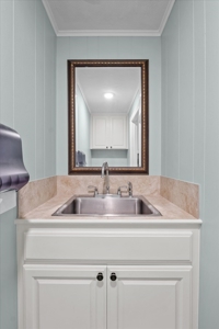 Spacious Renovated Home with Acreage in Liberty, MS - image 32