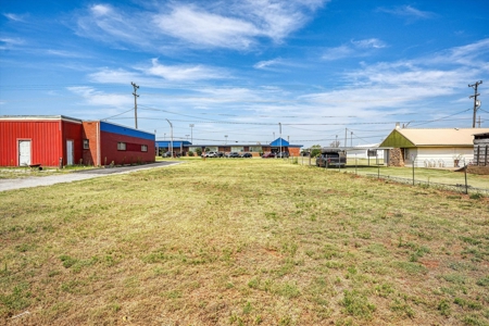 Commercial Bldg for Sale & Residential Lot in Burns Flat, OK - image 25