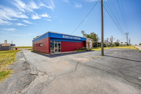 Commercial Bldg for Sale & Residential Lot in Burns Flat, OK - image 13
