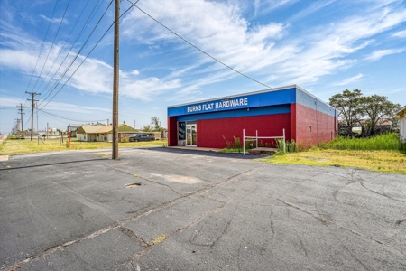 Commercial Bldg for Sale & Residential Lot in Burns Flat, OK - image 17