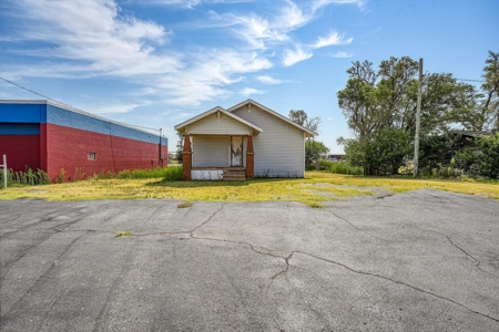 Commercial Bldg for Sale & Residential Lot in Burns Flat, OK - image 19