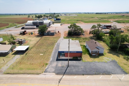Commercial Bldg for Sale & Residential Lot in Burns Flat, OK - image 1